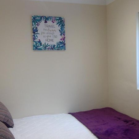 Luxury London Ensuite Double Room, Park Free, Tram-Train! Митчам Экстерьер фото