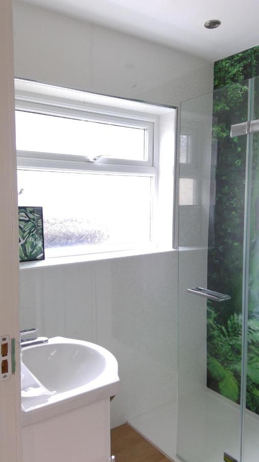 Luxury London Ensuite Double Room, Park Free, Tram-Train! Митчам Экстерьер фото