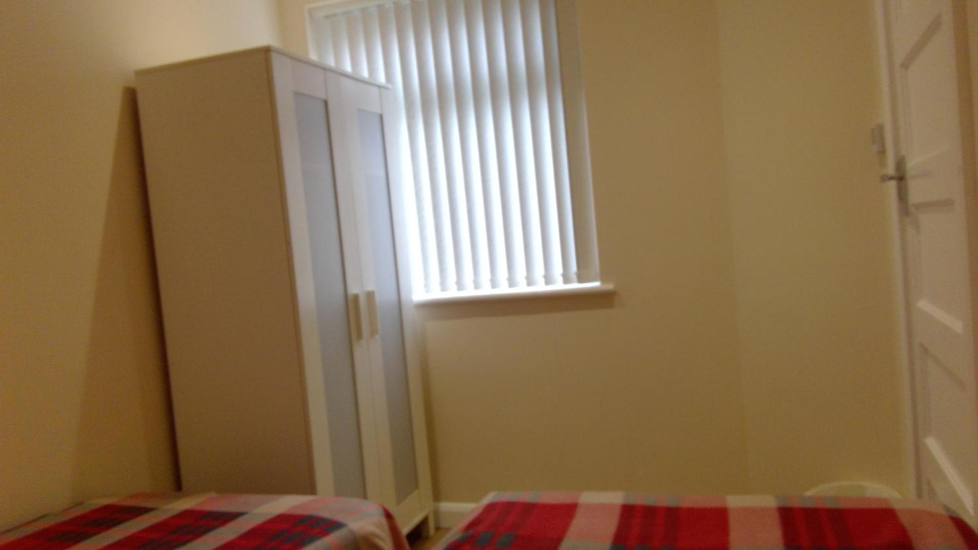 Luxury London Ensuite Double Room, Park Free, Tram-Train! Митчам Экстерьер фото